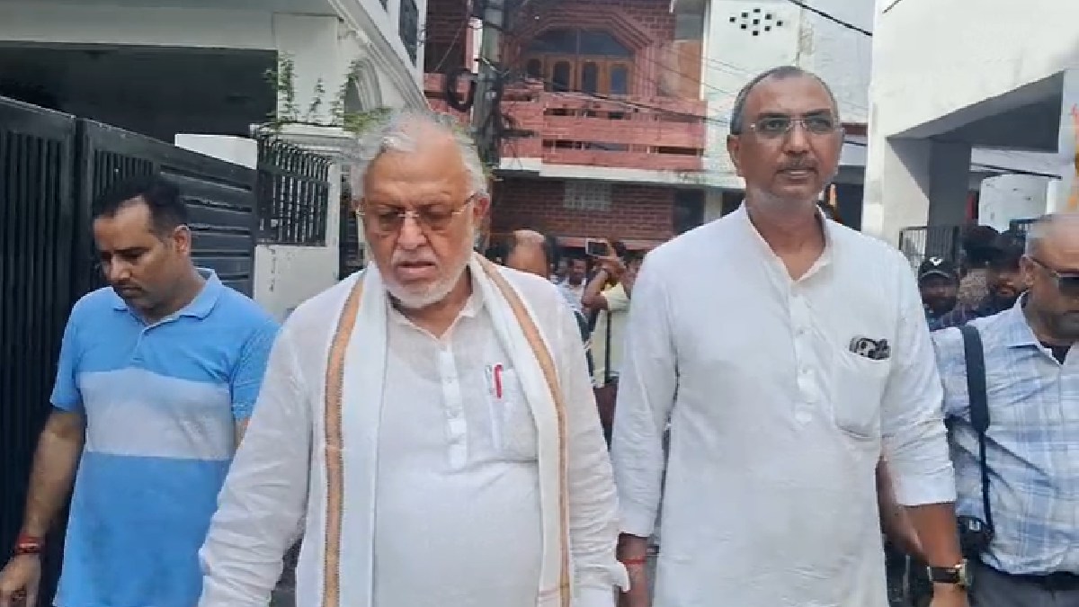 लखनऊ में सफाई व्यवस्था पर मंत्री सुरेश खन्ना सख्त, लापरवाही पर कार्रवाई के निर्देश